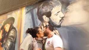 в день поцелуя нужно целоваться