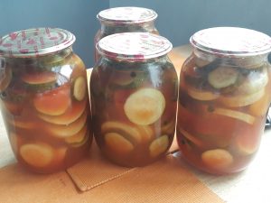 Закуска из кабачков и огурцов на зиму