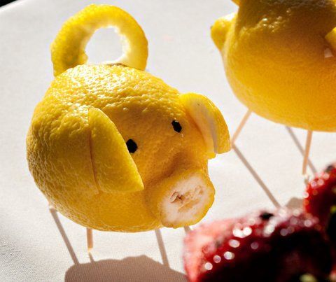 Как сделать съедобные тюльпаны из помидор