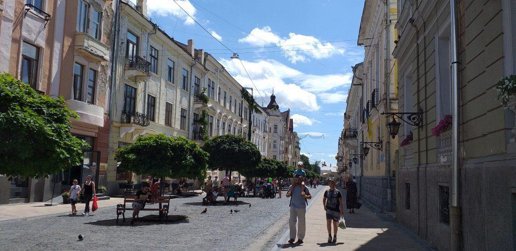 Главная улица Черновцов названа в честь украинской писательницы Ольги Кобылянской 