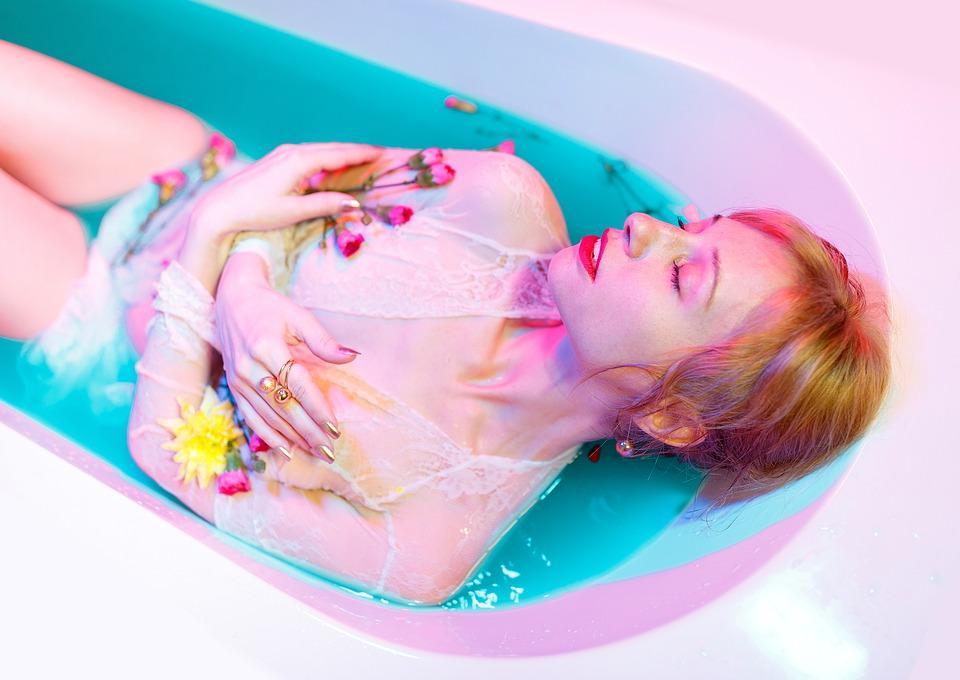 Полное погружение: исцелят травяные ванны
