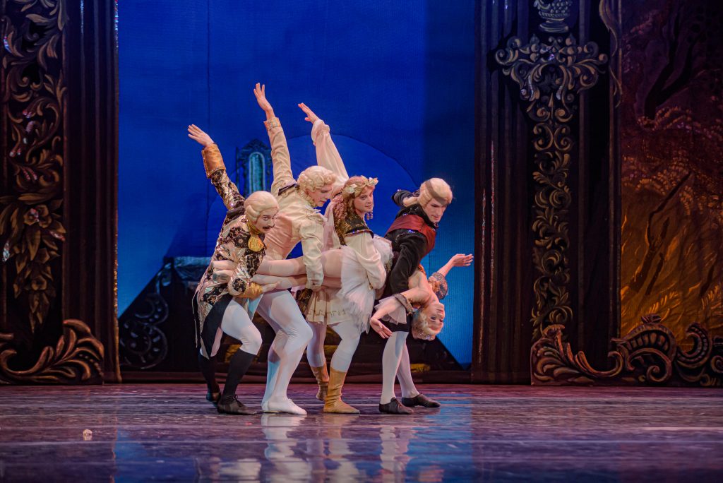 Балет «Вечори на хуторі біля Диканьки»