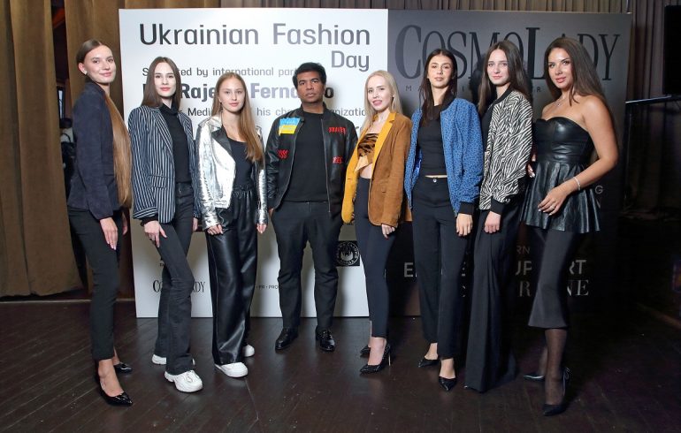 Доктор Раджив Фернандо і моделі