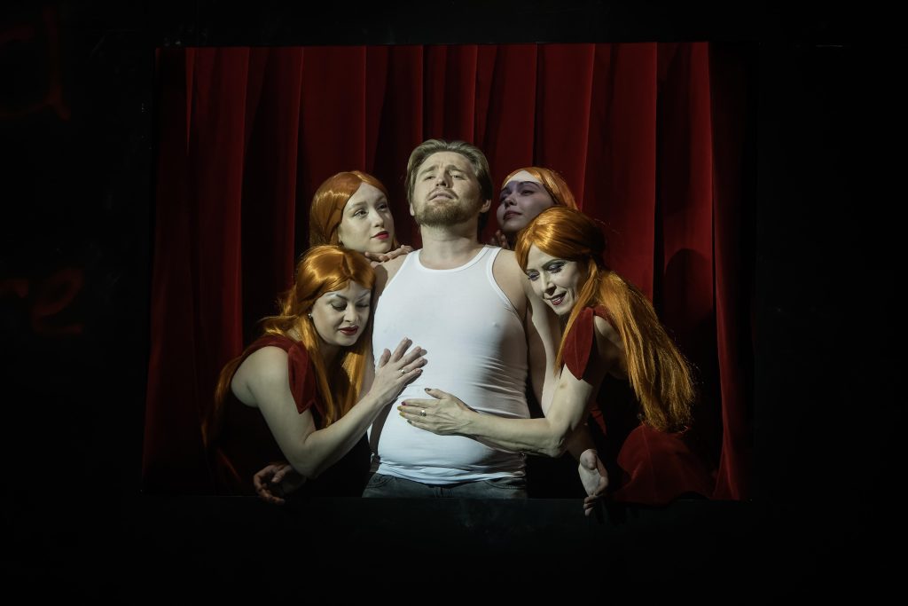 Поєт Гофман 